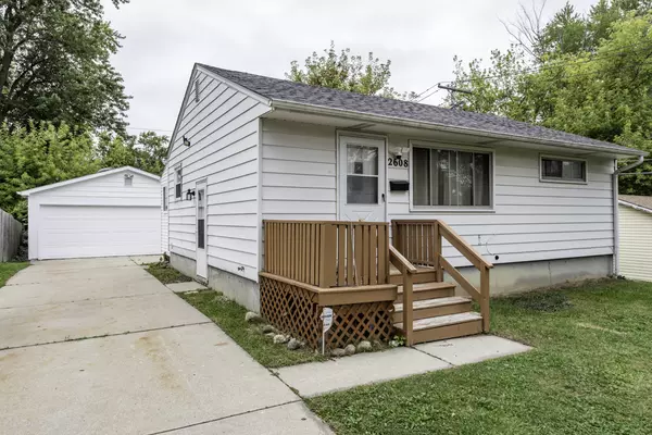 Waukegan, IL 60087,2608 Menominee Road