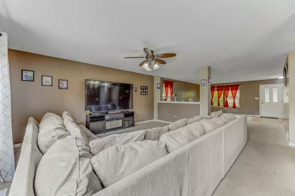 Montgomery, IL 60538,1715 Ivy Lane