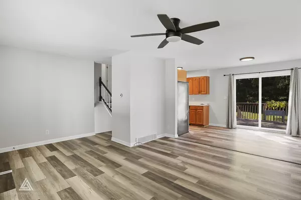 Dekalb, IL 60115,910 Dawn Court