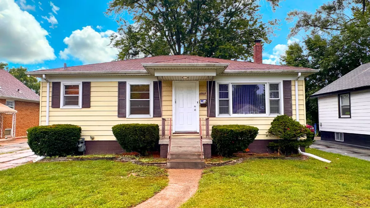 Lansing, IL 60438,18429 Ridgewood Avenue