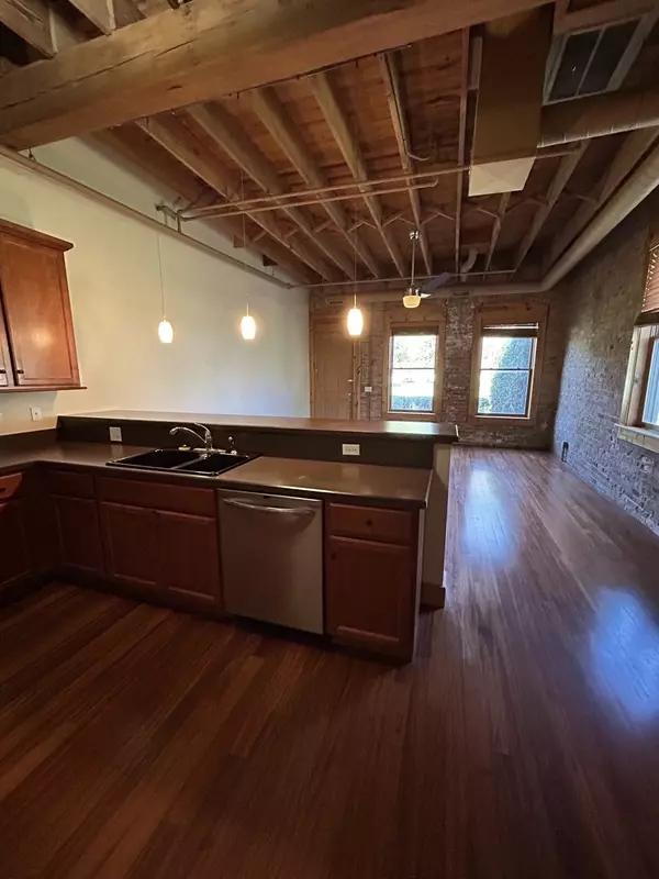 Woodstock, IL 60098,266 Hutchins Court #266