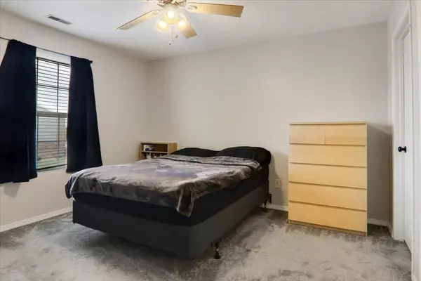 Bloomington, IL 61704,1040 Ekstam Drive #107