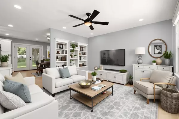 Arlington Heights, IL 60004,1825 N Kaspar Avenue