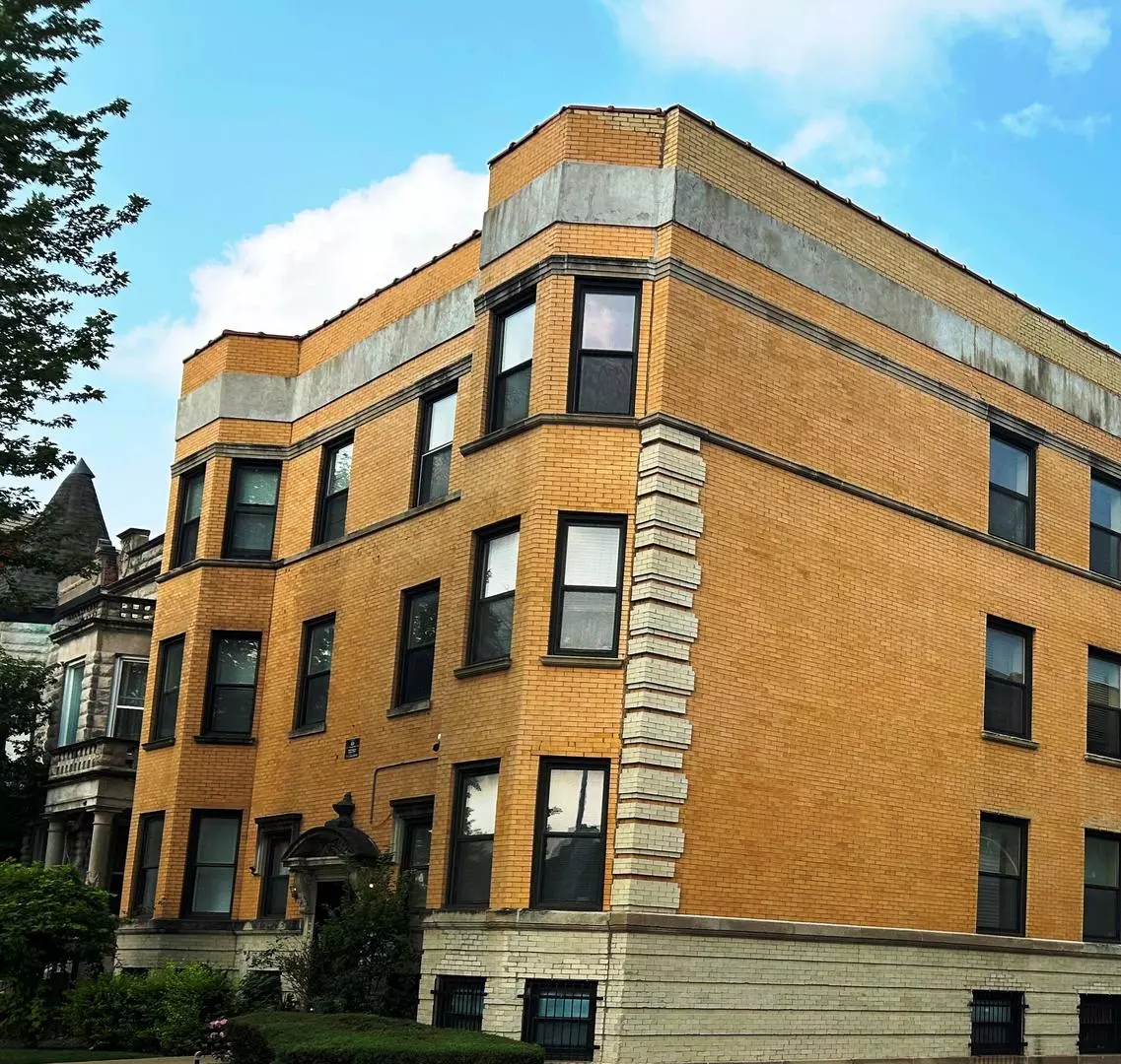 Chicago, IL 60624,800 S Independence Boulevard #3