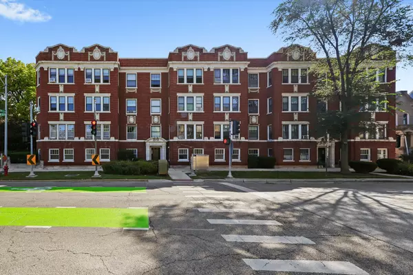 Oak Park, IL 60302,402 S Lombard Avenue #3