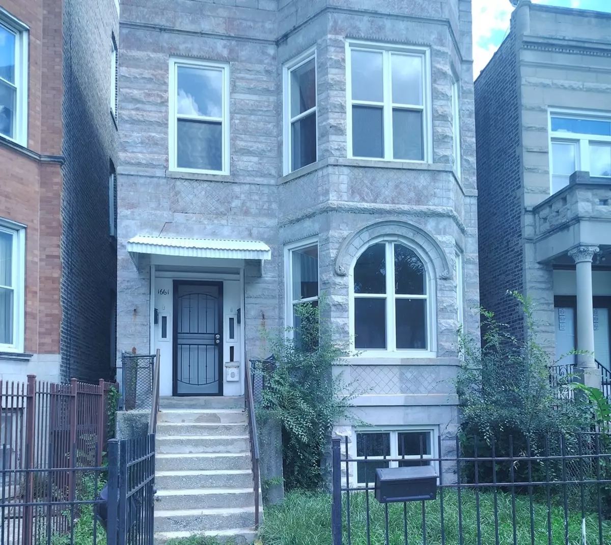 Chicago, IL 60638,1661 S Homan Avenue #garden