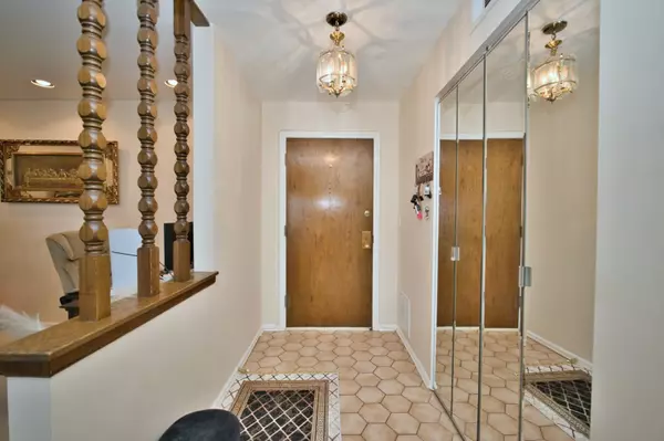 Skokie, IL 60077,4901 Golf Road #310