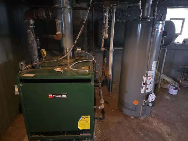 Chicago, IL 60651,853 N Keeler Avenue