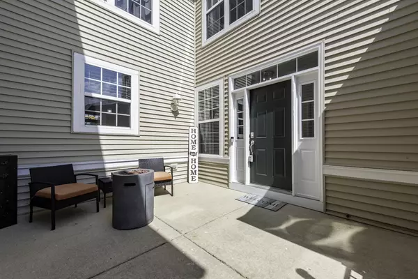 Round Lake, IL 60073,649 N Fox Trail