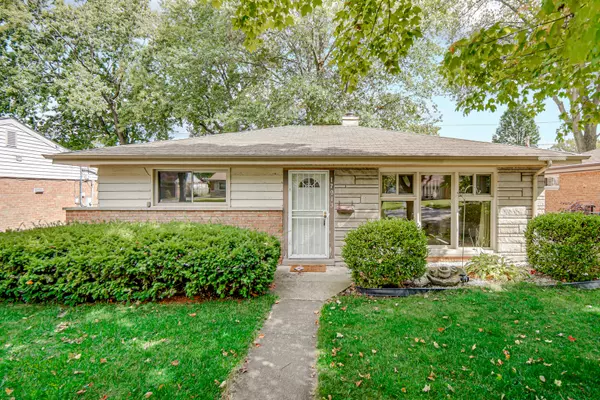 Lansing, IL 60438,17913 Oakwood Avenue
