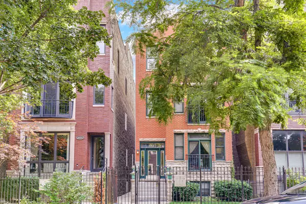 Chicago, IL 60622,1825 W Iowa Street #2