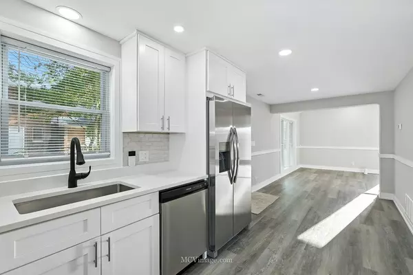 Chicago, IL 60619,237 E 92nd Street