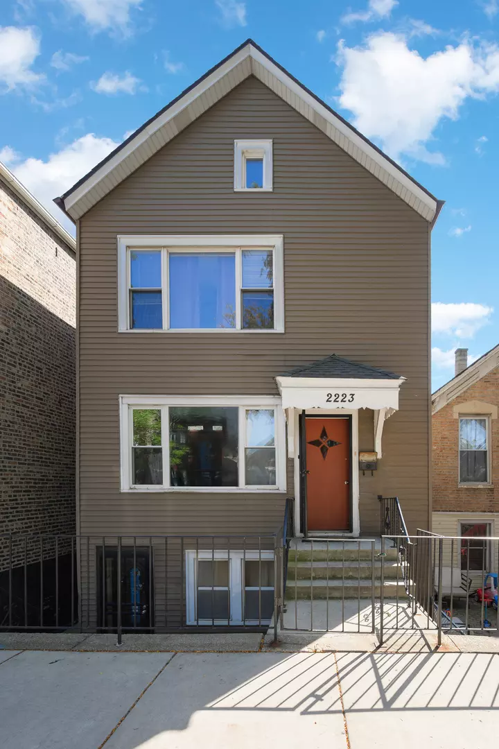 Chicago, IL 60608,2223 W Cullerton Street
