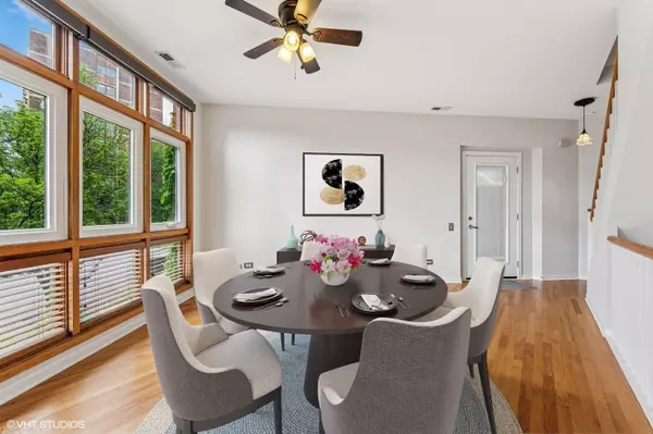 Evanston, IL 60201,1889 Maple Avenue #W10