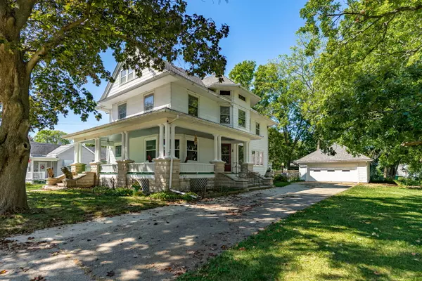305 W Perry Street, Belvidere, IL 61008