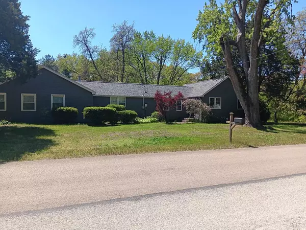 128 North Street, Essex, IL 60935