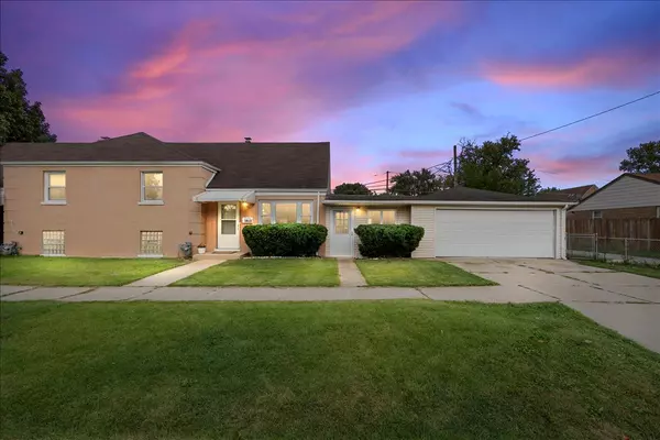 Brookfield, IL 60513,3923 Madison Avenue