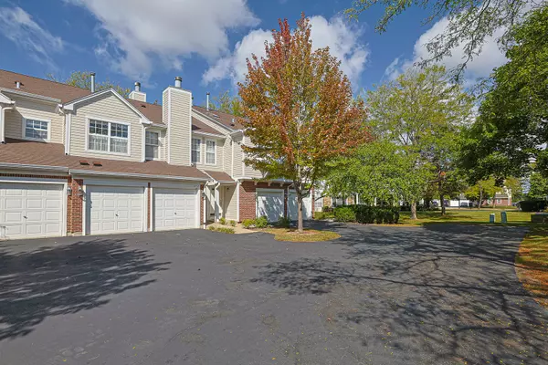 Vernon Hills, IL 60061,872 Lansing Court