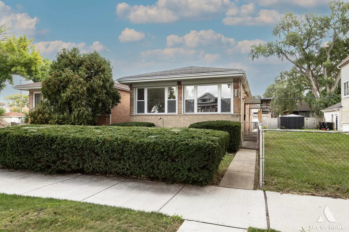 Chicago, IL 60620,8805 S Union Avenue