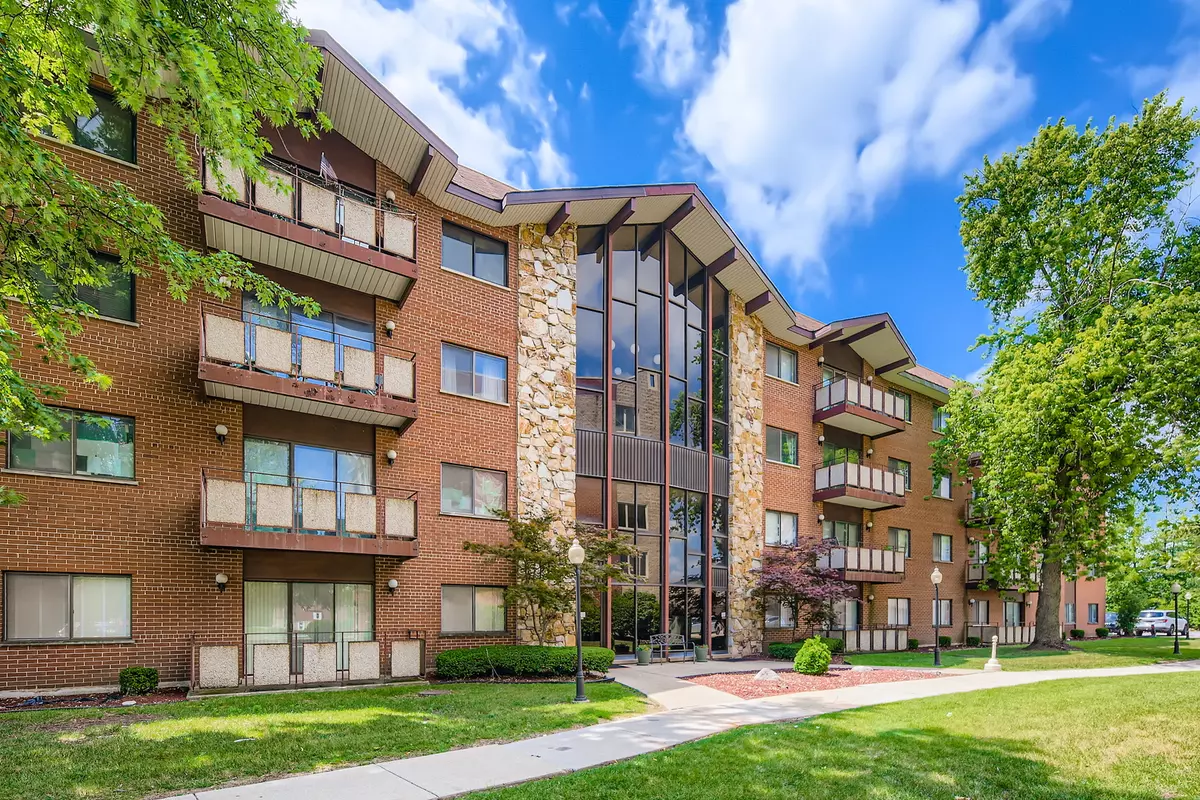 Homewood, IL 60430,2311 183rd Street #309