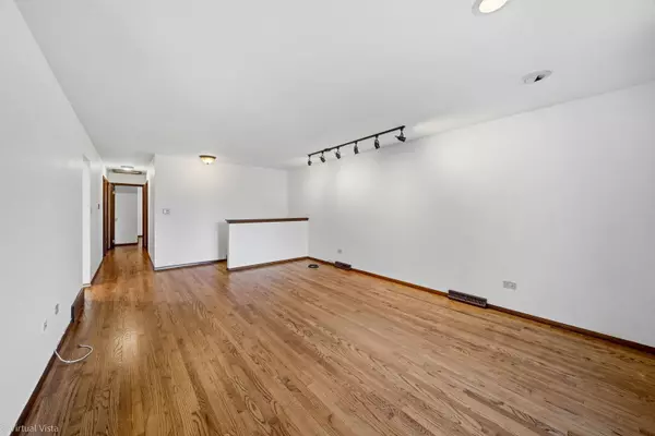 Downers Grove, IL 60516,2124 Midhurst Road