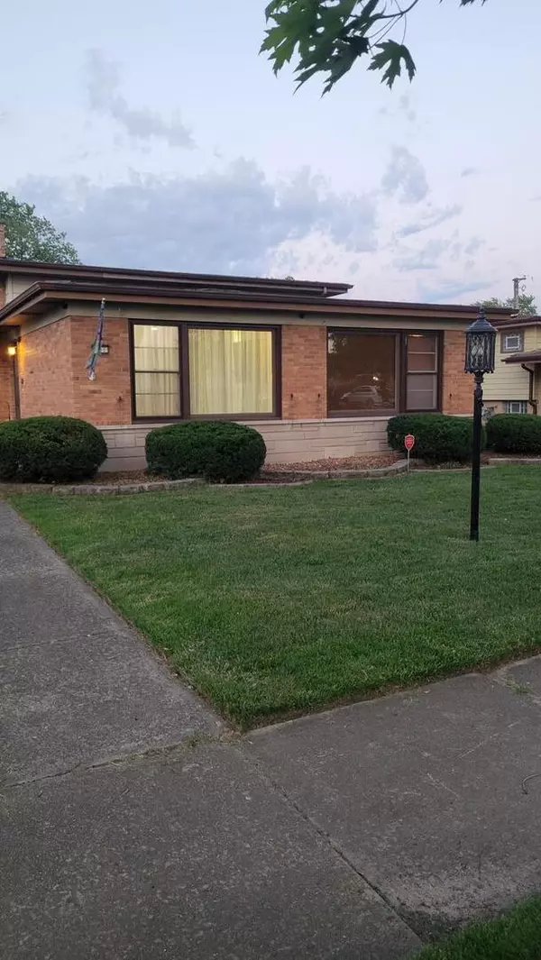 Chicago Heights, IL 60411,251 S Mayfair Place