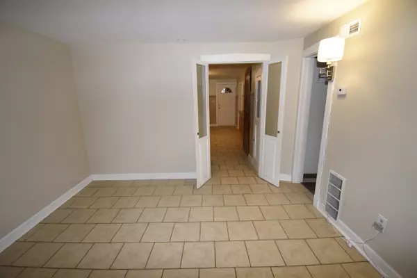 Chicago, IL 60623,2448 S Homan Avenue #1