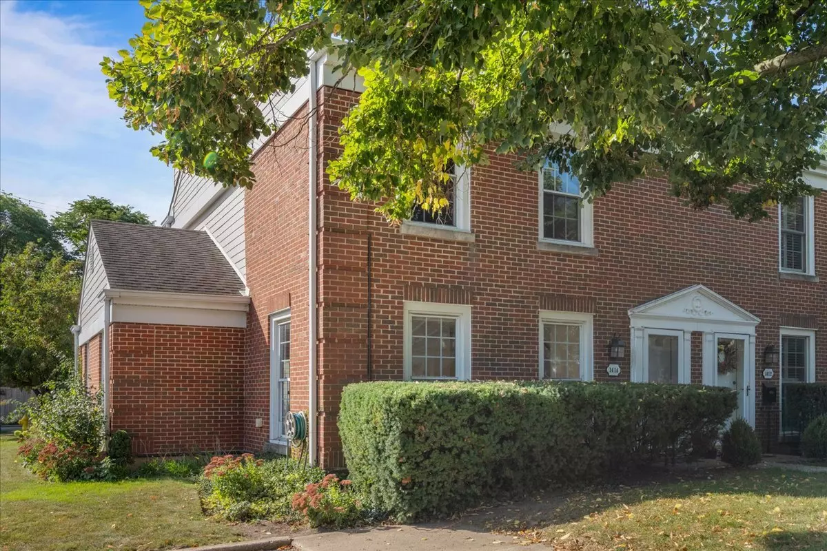 Glenview, IL 60025,1414 Pebblecreek Drive