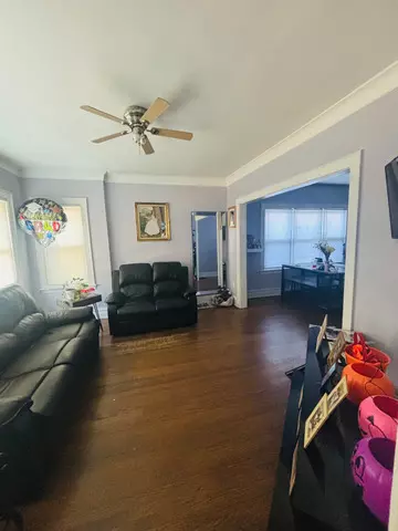 Chicago, IL 60638,5749 W 64th Place