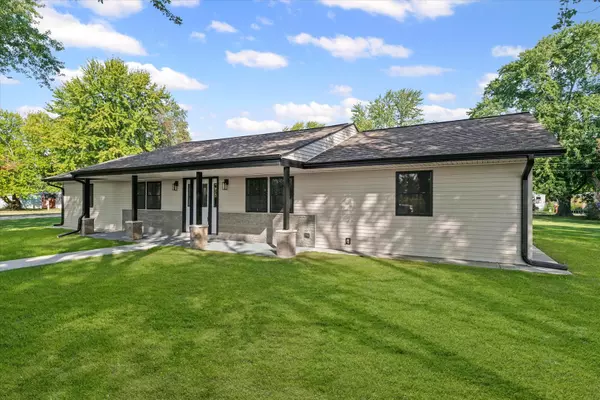 Urbana, IL 61802,402 Beeson Drive