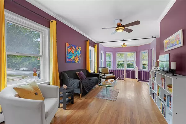 Oak Park, IL 60302,934 W Washington Boulevard #1E