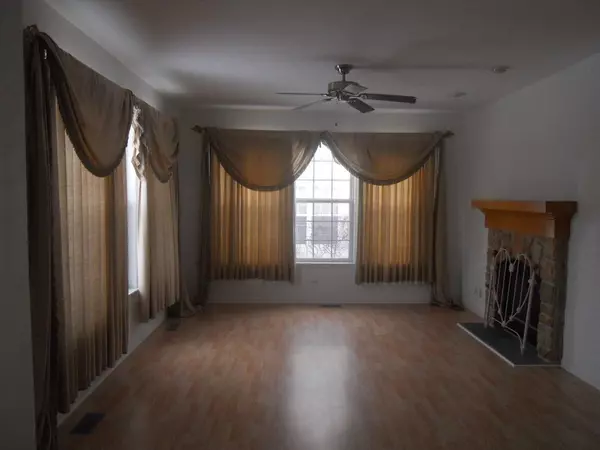 Palatine, IL 60074,524 E Knox Street