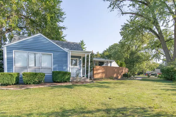 1401 Meadowbrook Drive, Round Lake Beach, IL 60073