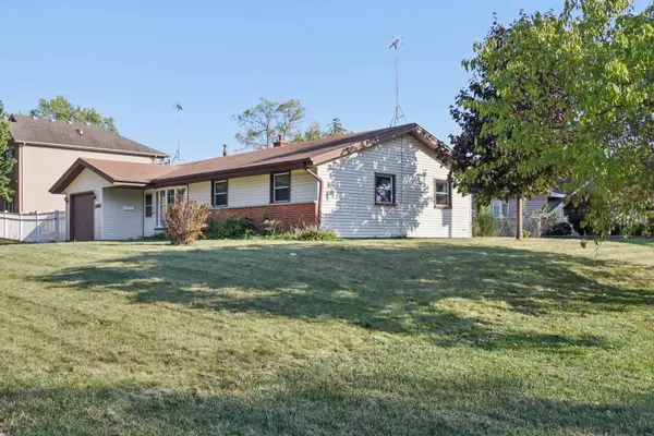 Schaumburg, IL 60193,1933 Whittier Lane