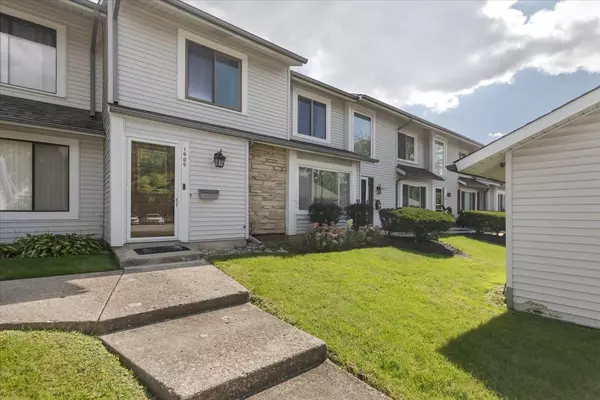 Downers Grove, IL 60516,1909 Bates Place