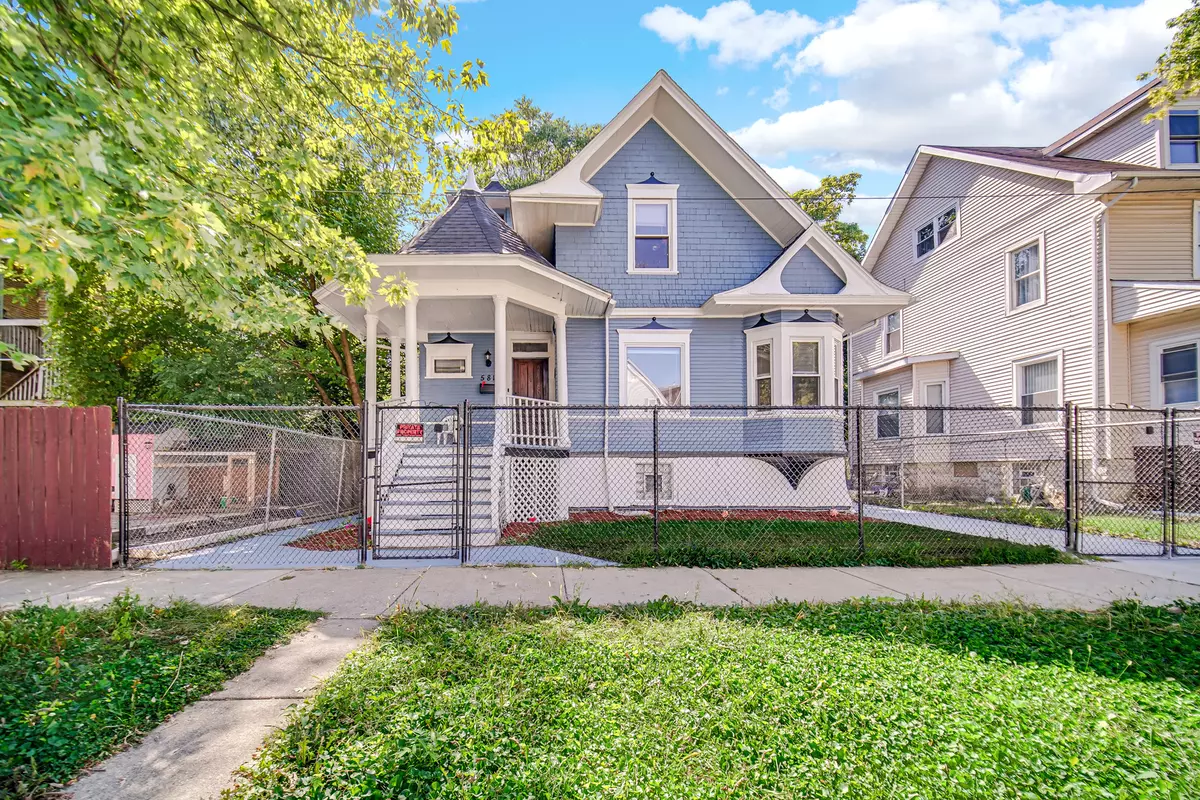Chicago, IL 60644,5815 W Fulton Street