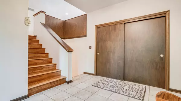 Rockford, IL 61109,4747 Treeview Terrace