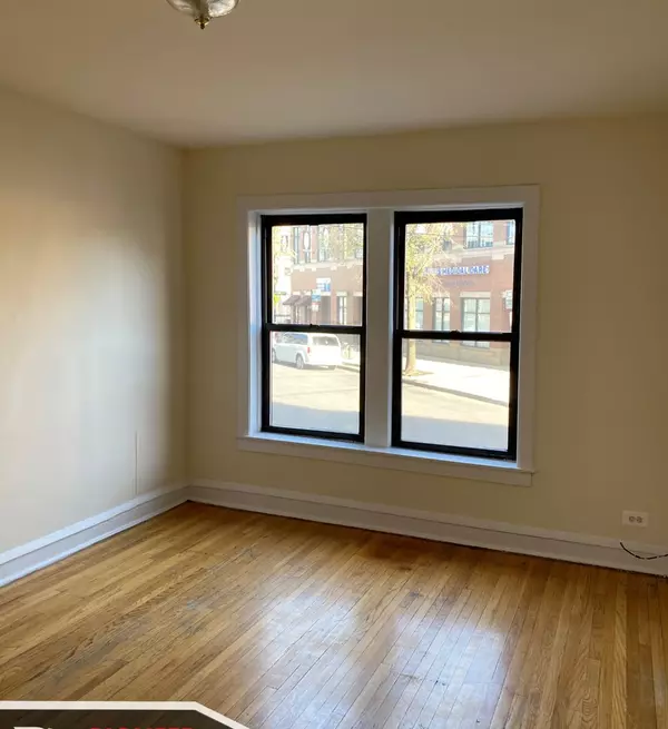 Chicago, IL 60647,2706 N Spaulding Avenue #2GG