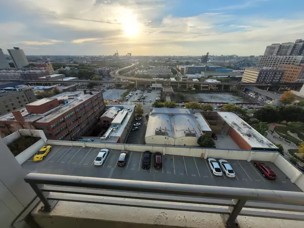 Chicago, IL 60616,1720 S Michigan Avenue #1414