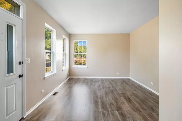 West Chicago, IL 60185,2420 Barnhart Street