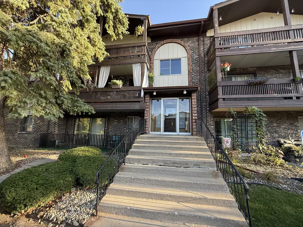 Crestwood, IL 60418,14023 Gail Lane #403