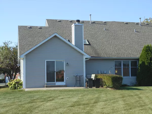 Joliet, IL 60431,3419 Lake Side Circle