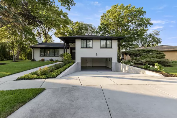 Park Ridge, IL 60068,820 N Merrill Street