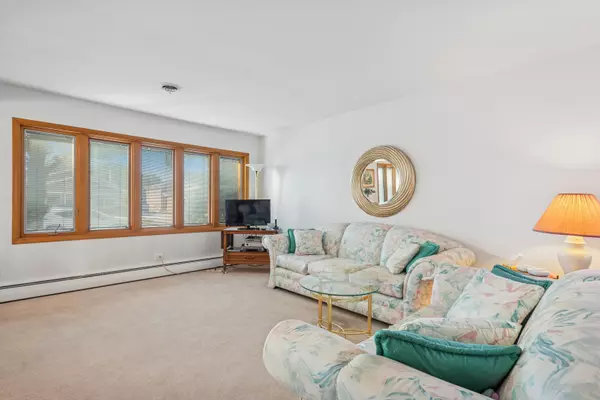 Des Plaines, IL 60018,1725 Sycamore Street