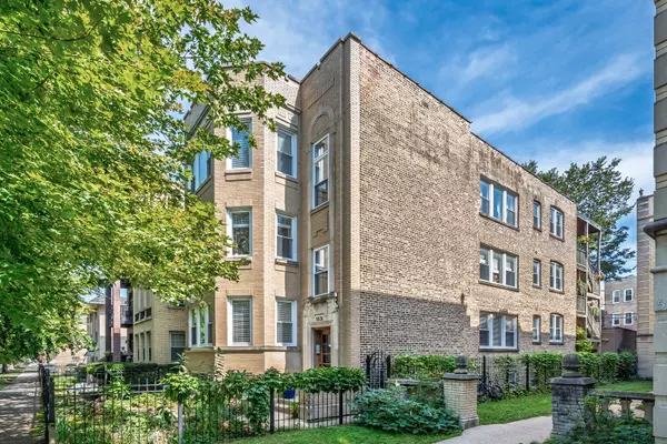 Chicago, IL 60625,5531 N Campbell Avenue #1A