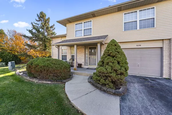 9298 Meadowview Drive, Orland Hills, IL 60487