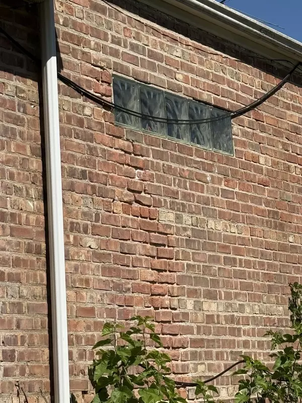 Chicago, IL 60620,8025 S Loomis Boulevard