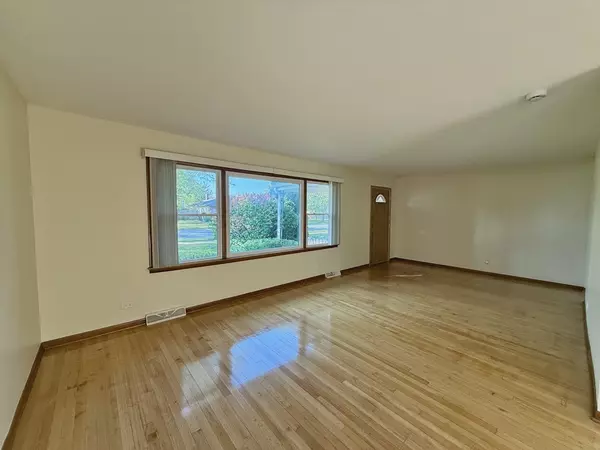 Lansing, IL 60438,3320 191st Street