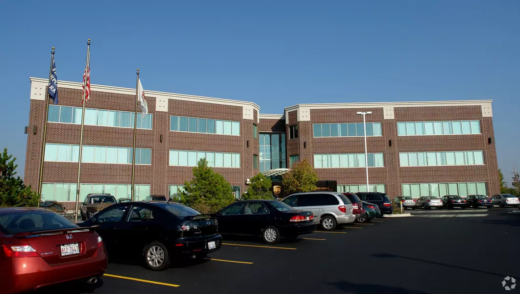 765 Ela Road #203, Lake Zurich, IL 60047