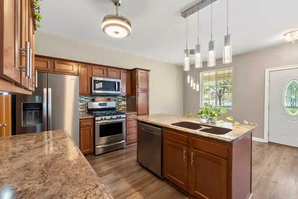 Romeoville, IL 60446,1565 Azalea Circle